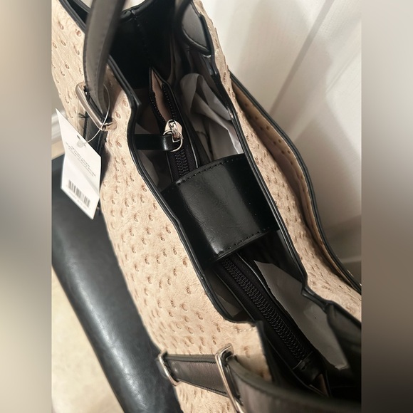 ⭐️ NWT Mondani Faux Ostrich Clare Scoop Shopper Shoulder Bag ⭐️ - Picture 4 of 6